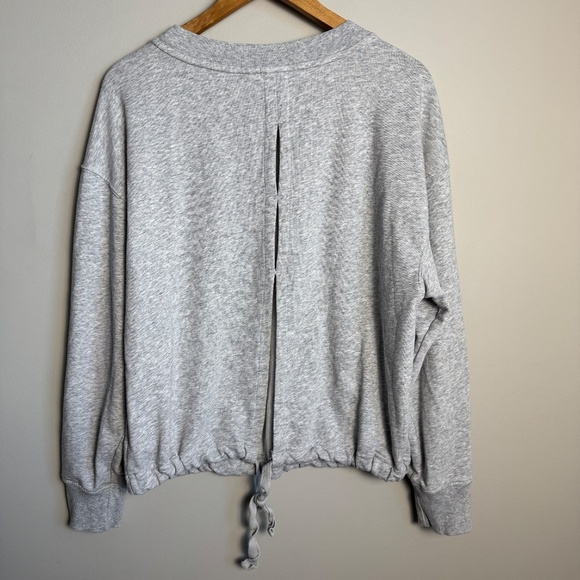 Old Navy Women's Long Sleeve Split Back Sweatshirt Tie Hem Gray Size Large - Picture 4 of 14